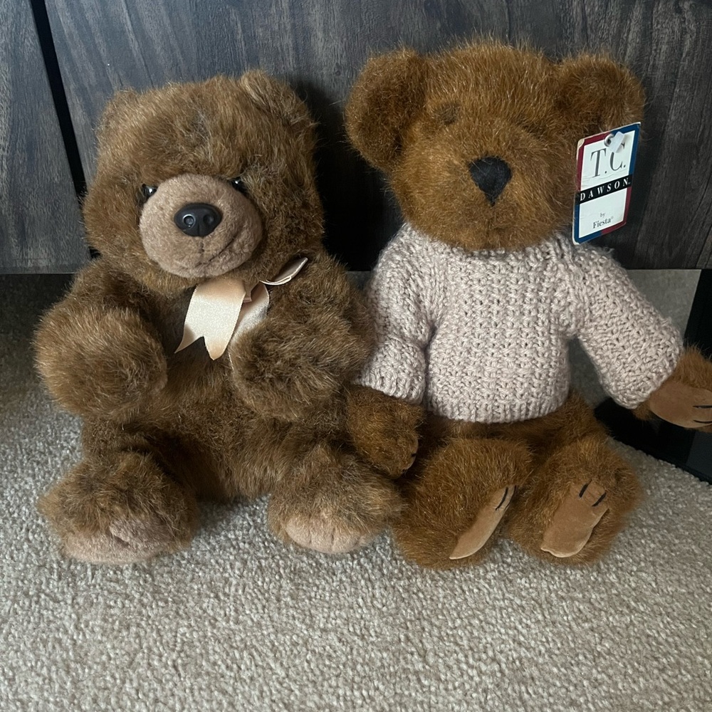2 Brown Teddy Bears TY Magee and Fiesta T.C. Dawson with Sweater